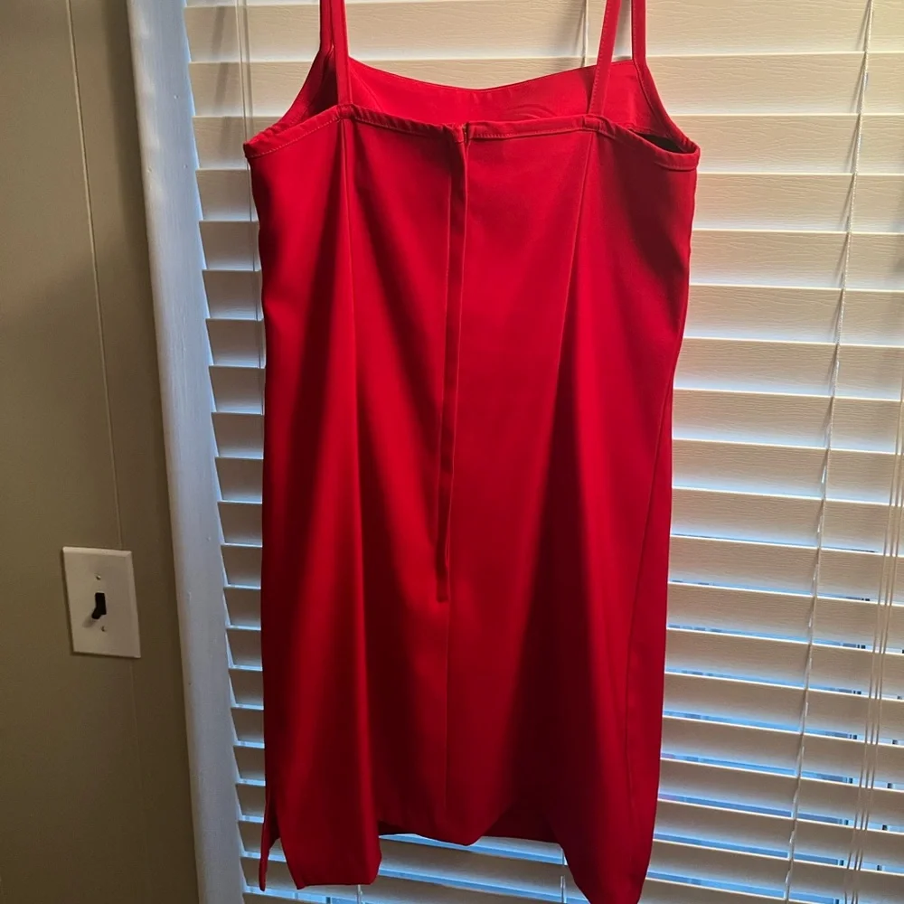 Spaghetti strap red dress - Picture 4 of 7